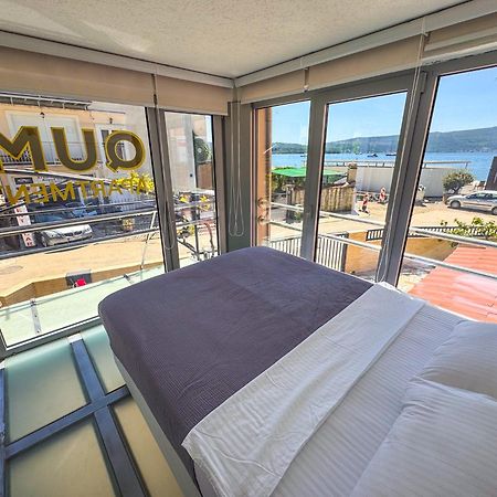Qumi Apartments Tivat Eksteriør bilde