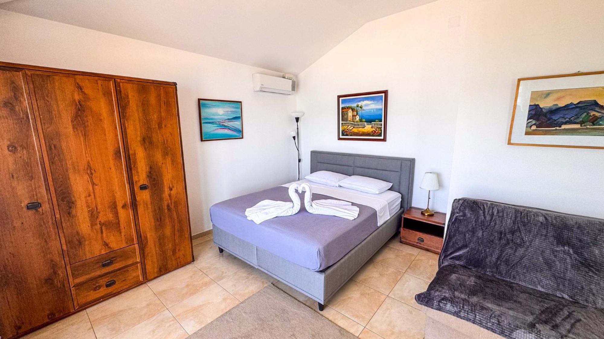 Qumi Apartments Tivat Eksteriør bilde